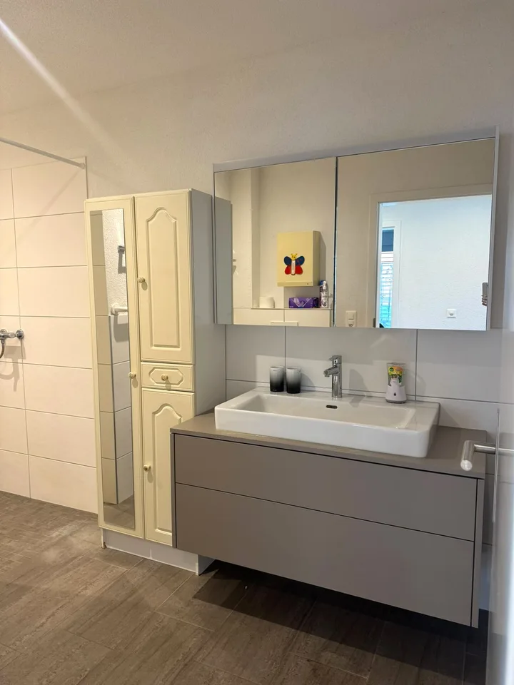 Spacious 3.5-room apartment for rent.