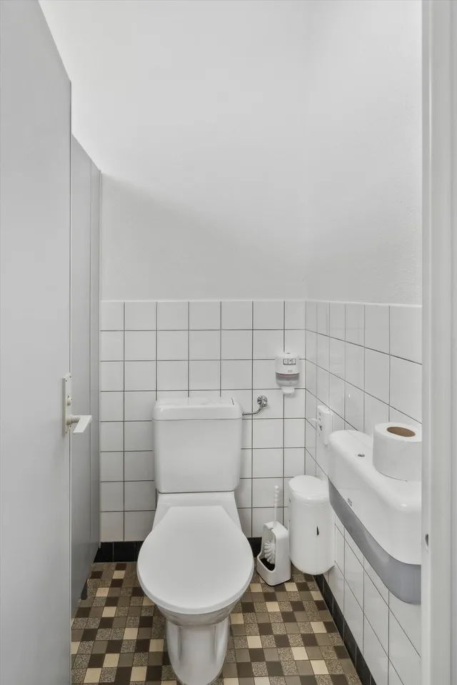 Ihr neues Büro in der nähe vom Greifensee? – Foto 8 von 9