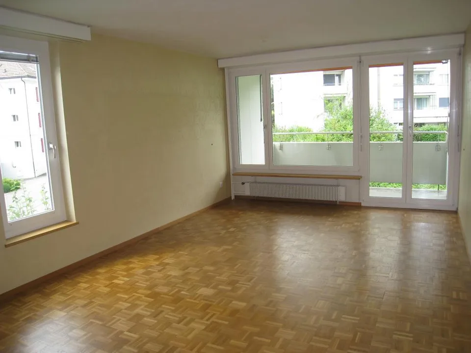 Grossflächige und heimelige 2.5 Zimmerwohnung in Uzwil!