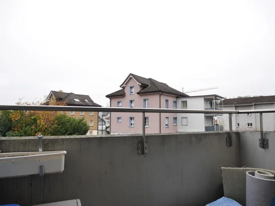 Grossflächige und heimelige 2.5 Zimmerwohnung in Uzwil!