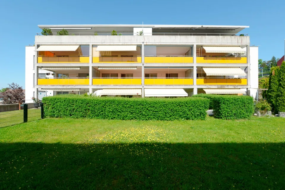 Appartamento attico da sogno di 4 1/2 locali con ascensore, terrazze e vista – foto 19 di 21