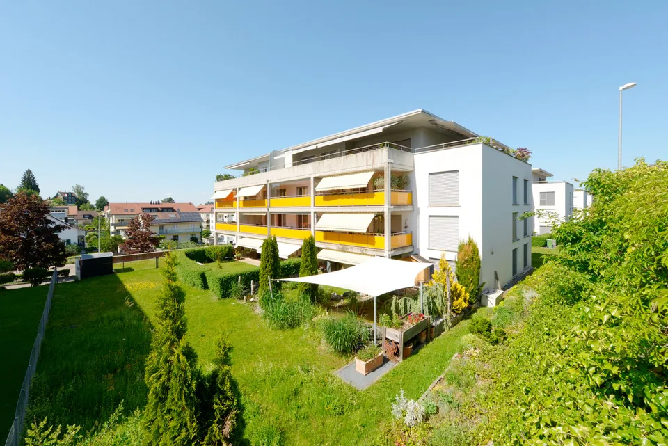 Appartamento attico da sogno di 4 1/2 locali con ascensore, terrazze e vista – foto 9 di 21