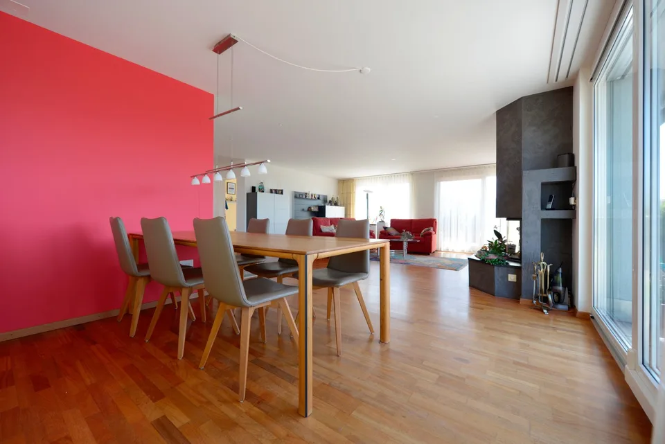 Appartamento attico da sogno di 4 1/2 locali con ascensore, terrazze e vista – foto 10 di 21