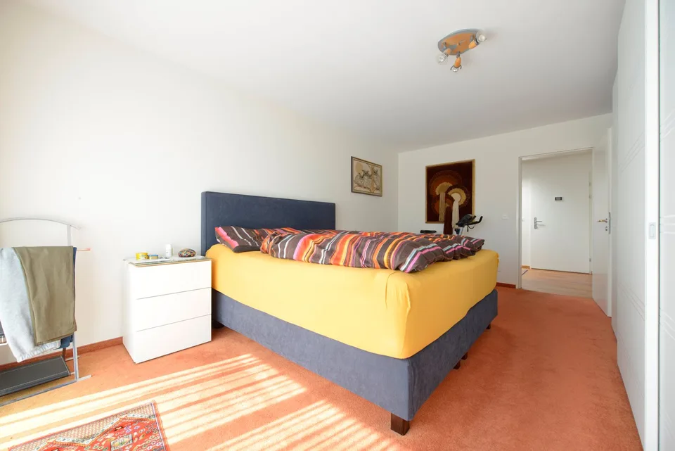 Appartamento attico da sogno di 4 1/2 locali con ascensore, terrazze e vista – foto 14 di 21
