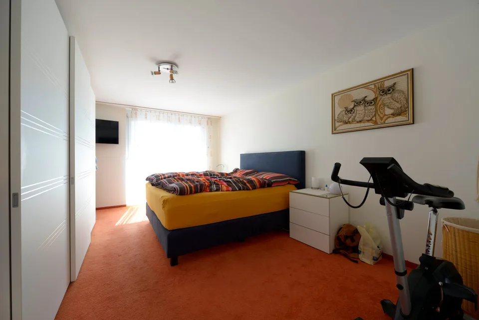 Appartamento attico da sogno di 4 1/2 locali con ascensore, terrazze e vista – foto 16 di 21