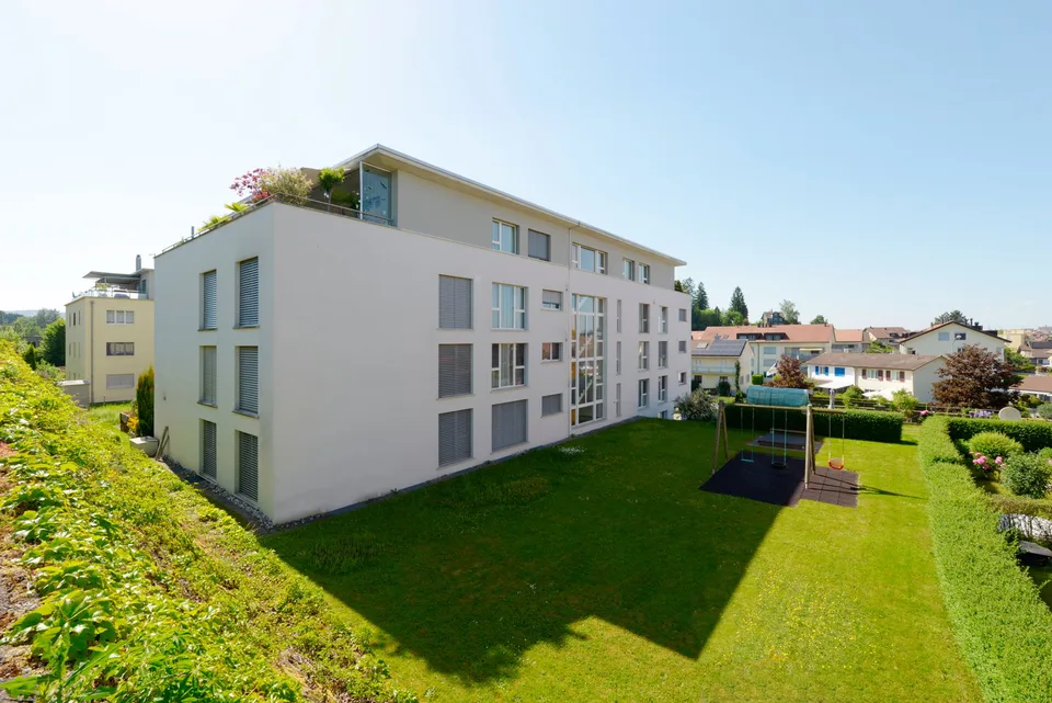 Appartamento attico da sogno di 4 1/2 locali con ascensore, terrazze e vista – foto 20 di 21