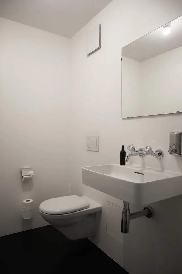 Superba superficie luminosa di 180 m2 in affitto – foto 8 di 10