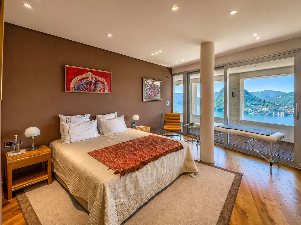 Appartamento duplex di lusso vista lago ad Aldesago – foto 11 di 15