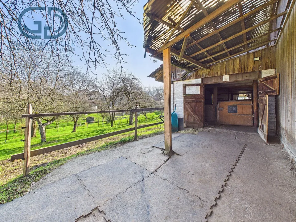 Alte renovierte Farm mit Stall und Grundstück – Foto 13 von 26