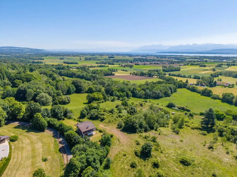 Chalet with Panoramic Views of Lake Geneva and the Alps – photo 15 of 16