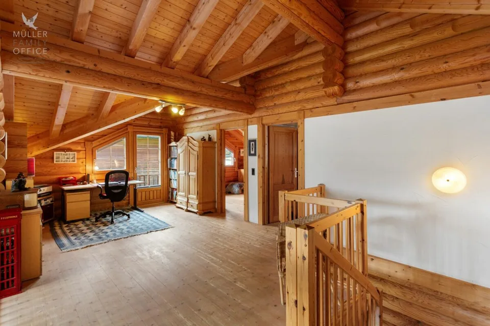 Casa in legno esclusiva con fascino alpino inconfondibile – foto 8 di 13
