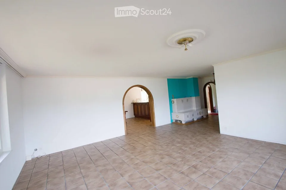 Grosszügige 3.5 Zimmerwohnung mit See-, Bergsicht + naturnah – Foto 2 von 5
