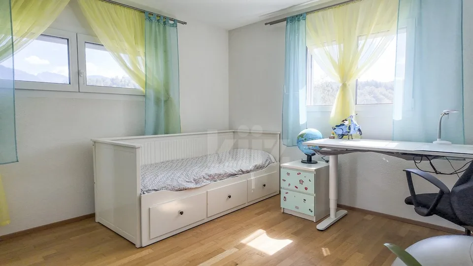 Schöne Villa in idealer Lage und sorgfältig gepflegt – Foto 8 von 13
