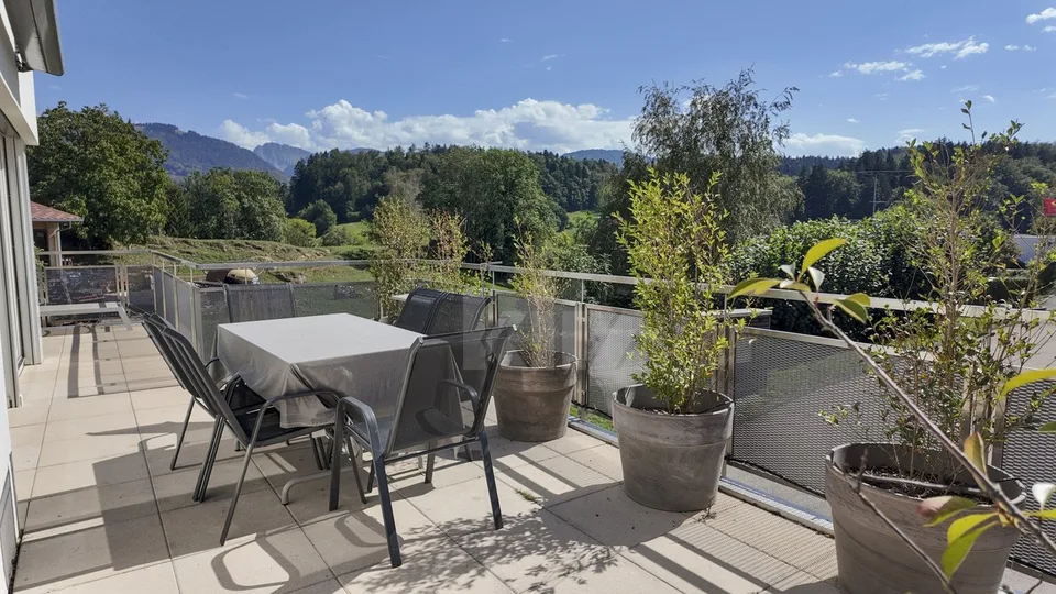 Schöne Villa in idealer Lage und sorgfältig gepflegt – Foto 2 von 13