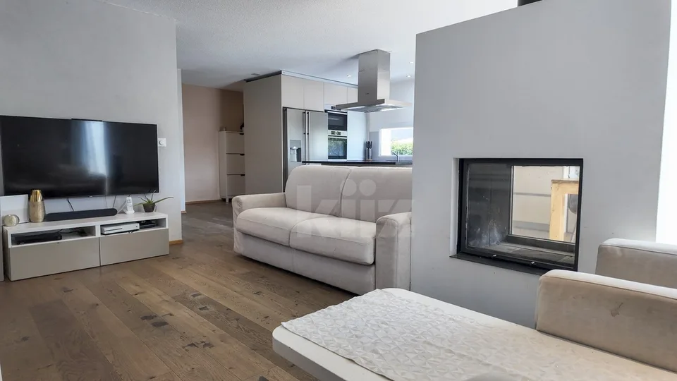 Schöne Villa in idealer Lage und sorgfältig gepflegt – Foto 5 von 13