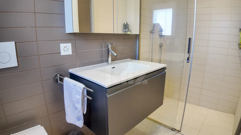 Schöne Villa in idealer Lage und sorgfältig gepflegt – Foto 10 von 13