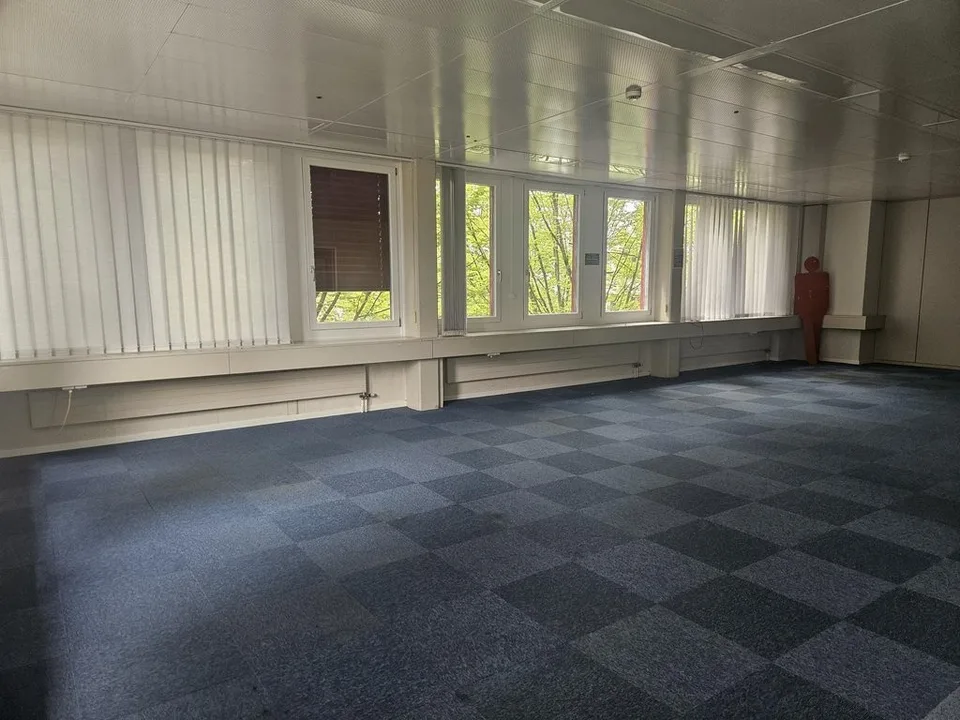 Intermediate rental of commercial space! – photo 2 of 9