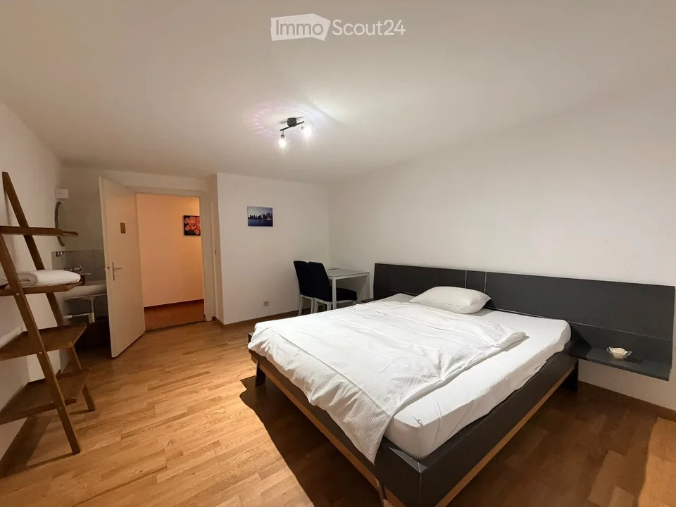 Chambre meublée