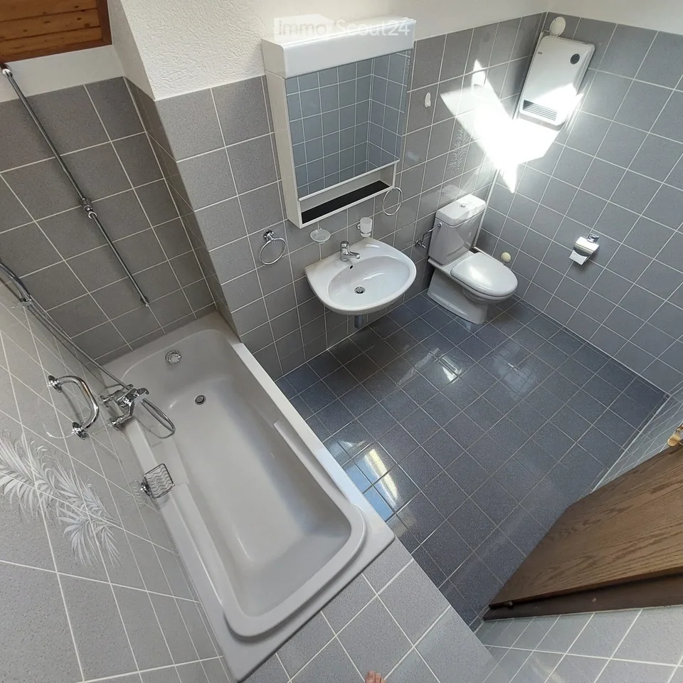 Freshly renovated 5½-room single-family house in Vesin