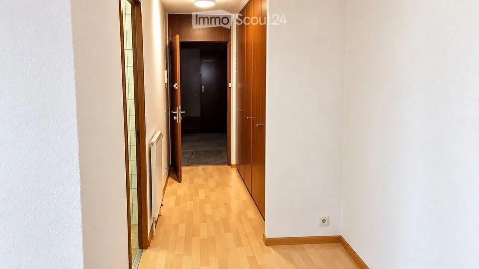 2,5 Zimmer-Erdgeschosswohnung mit eigenem Garten in Préverenges