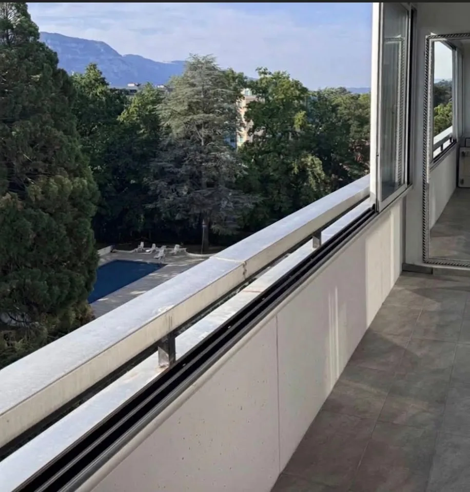 Charmant Studio Meublé de 50m² Proche de l'Ecolint