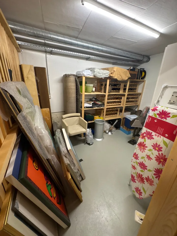 Möblierte 2.5-Zimmer-Wohnung mit Aussicht auf Zürichsee im Kreis 7 – Foto 18 von 21