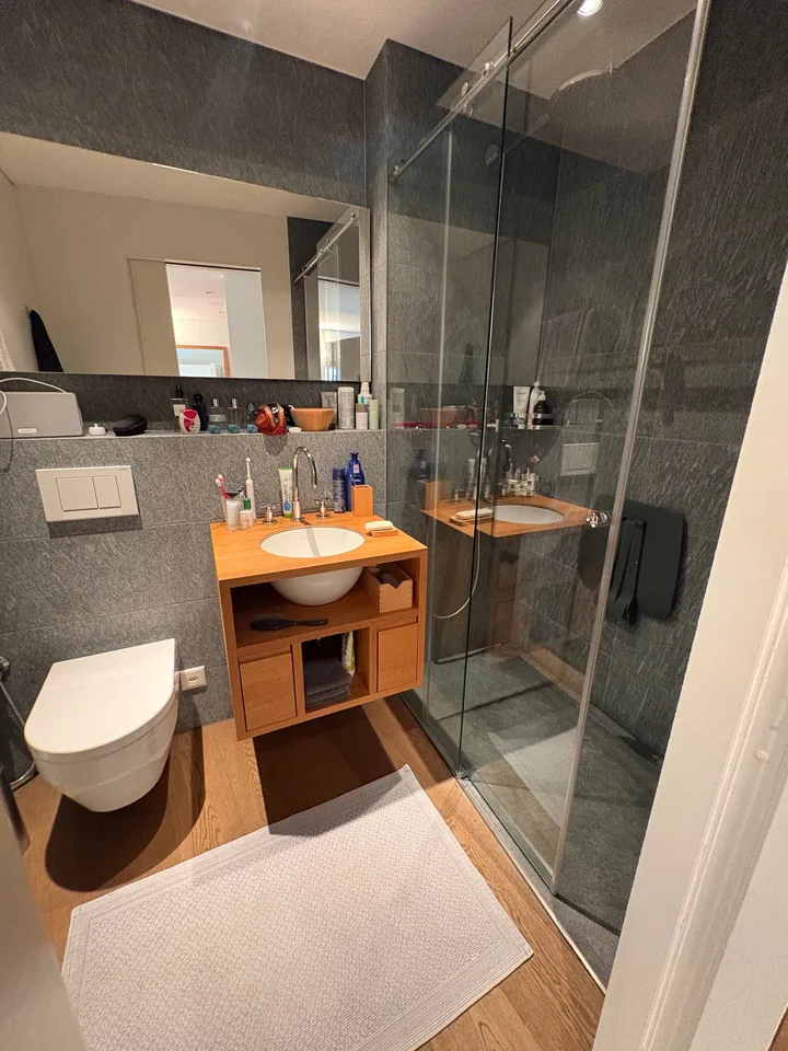 Möblierte 2.5-Zimmer-Wohnung mit Aussicht auf Zürichsee im Kreis 7 – Foto 14 von 21