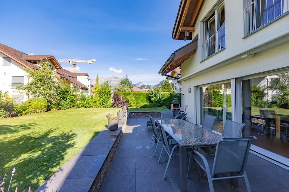 Casa a schiera di prima classe in una posizione attraente a Engelberg – foto 3 di 13