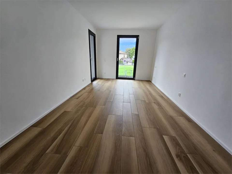 Cureglia, 3.5 Zimmer mit Terrasse zu vermieten
