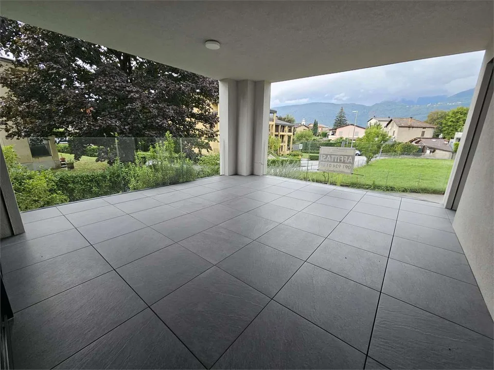 Cureglia, 3.5 Zimmer mit Terrasse zu vermieten
