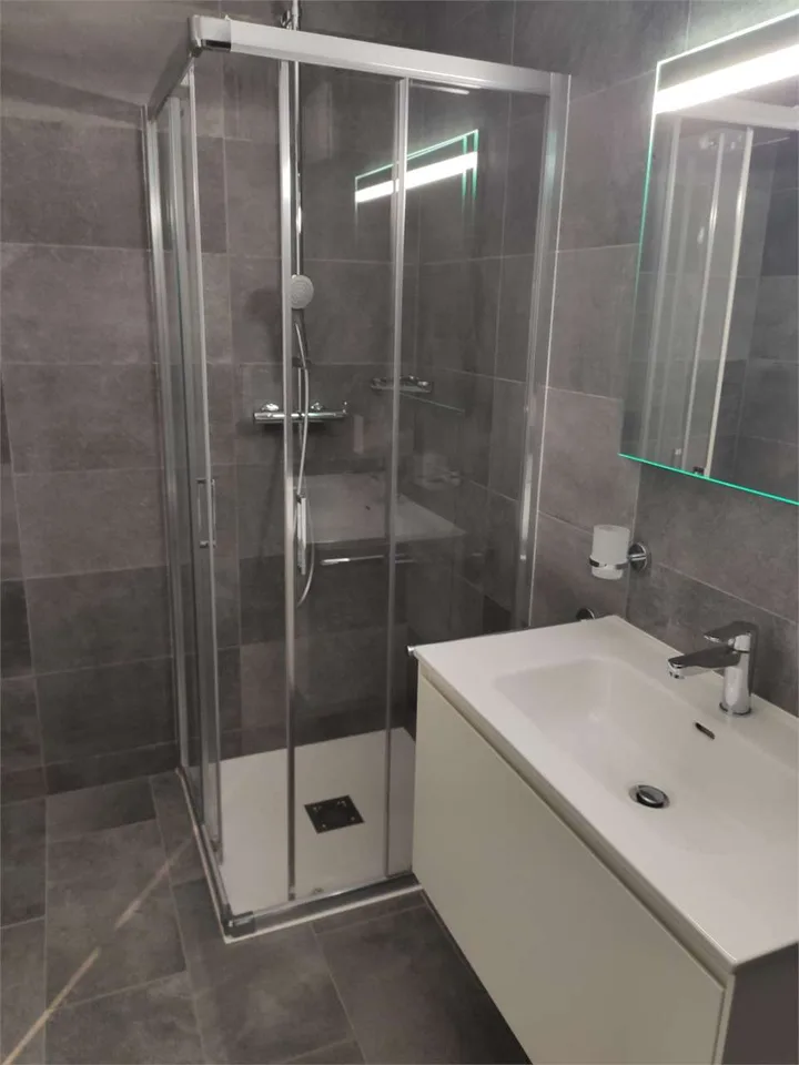 Cureglia, 3.5 Zimmer mit Terrasse zu vermieten
