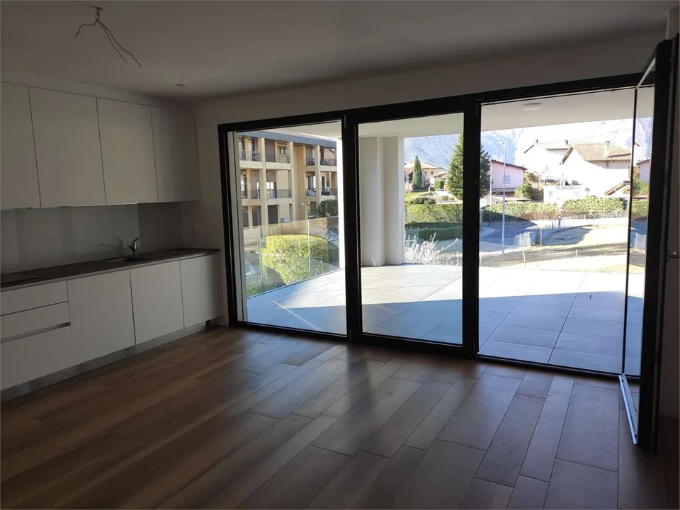 Cureglia, 3.5 Zimmer mit Terrasse zu vermieten