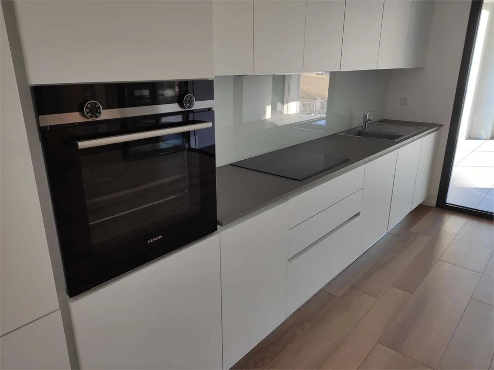 Cureglia, 3.5 Zimmer mit Terrasse zu vermieten