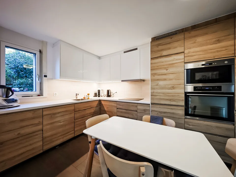 Zu Vermieten - Reihenhaus in Belmont
