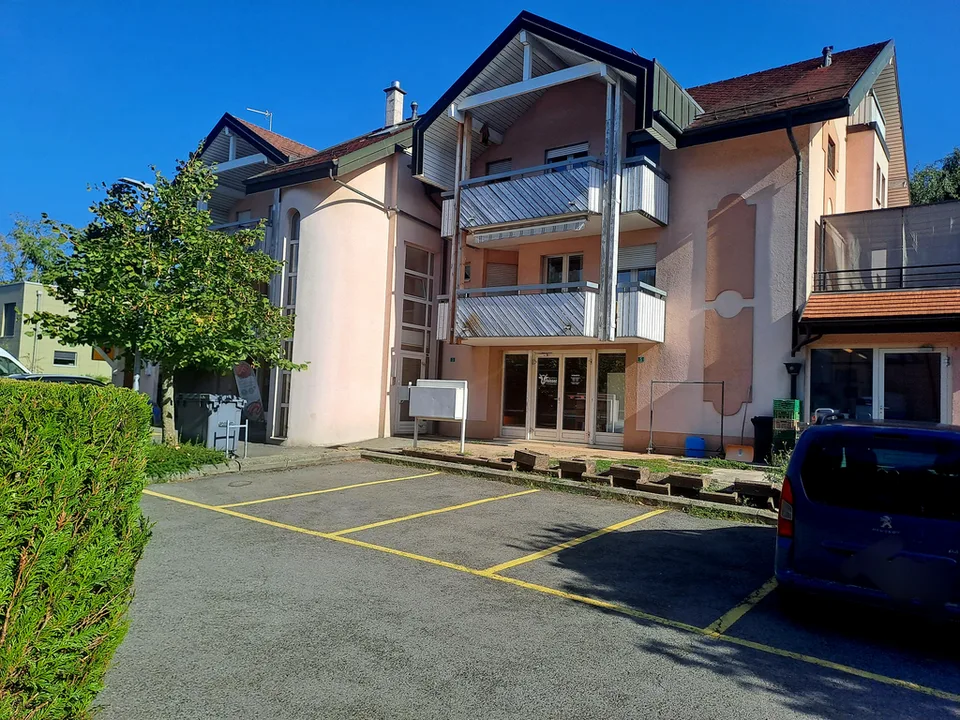 SAU 3, 2.5-room apartment with mezzanine