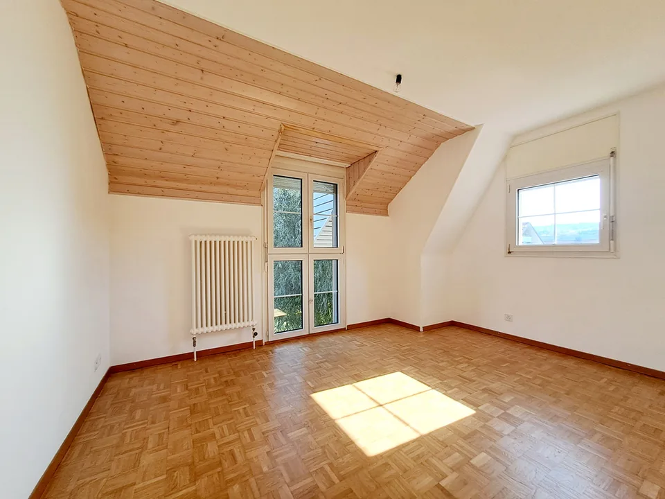 SAU 3, 2.5-room apartment with mezzanine