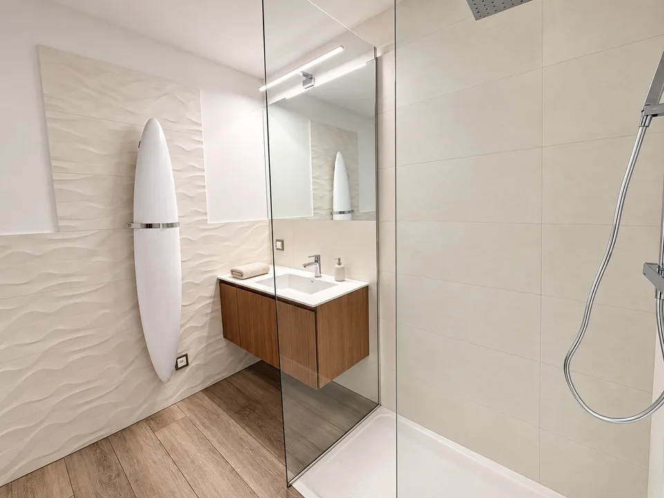 GRAVESANO – Appartement moderne 2.5 pièces, meublé et prêt à vivre