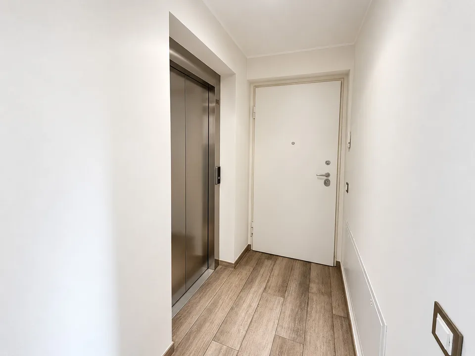 GRAVESANO – Appartement moderne 2.5 pièces, meublé et prêt à vivre