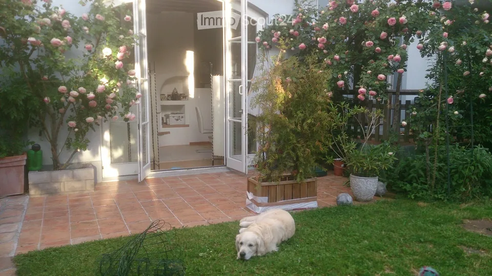 Apartment for rent in 1815 Clarens/Montreux: October 10th lease takeover; 2.5 rooms, ground floor with garden