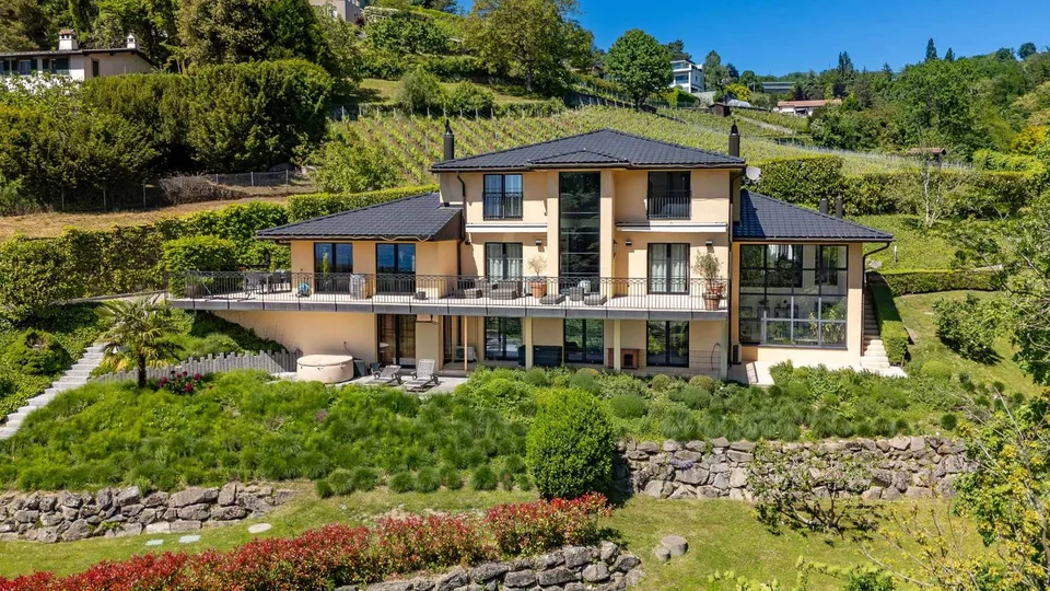 13 Zimmer Einfamilienhaus in Lutry – Foto 2 von 13