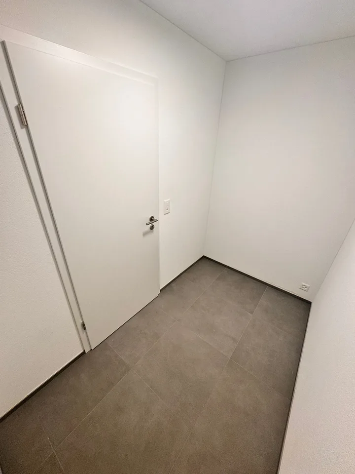 Wohnen der Extraklasse – exklusive 3.5-Zimmer-Terrassenwohnung am Buechenberg – Foto 12 von 16