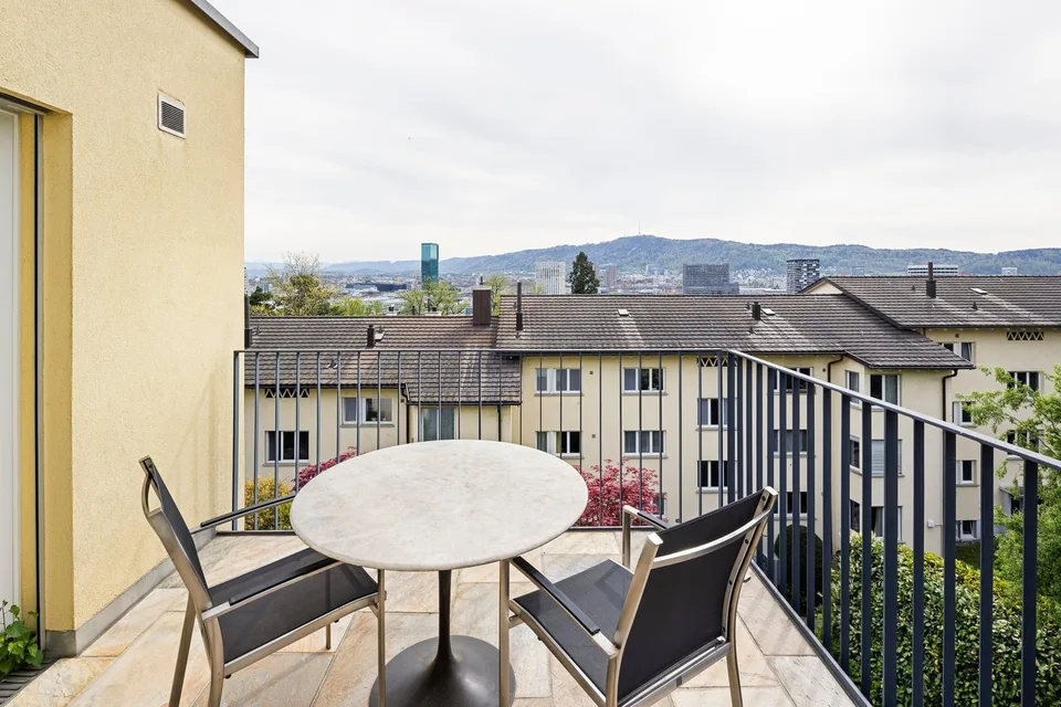 4.5 Zimmer Attikawohnung in Zürich – Foto 5 von 13