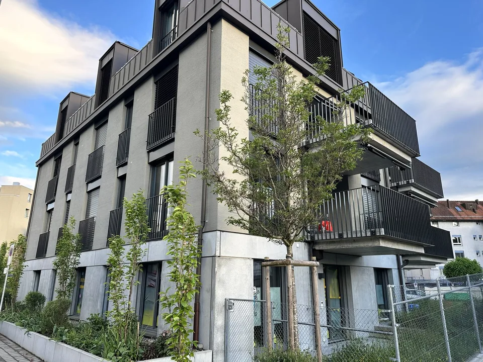 Ceux qui connaissent Zurich vivent consciemment à Wetzikon - 3,5 pièces, parquet en chêne, deux salles de bain – photo 2 sur 18