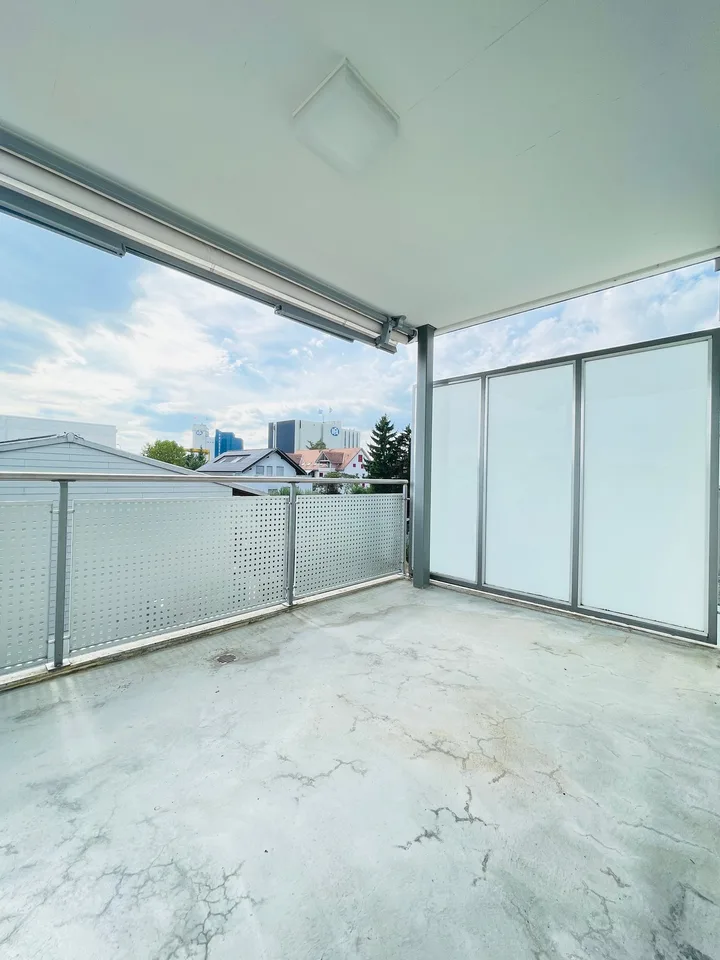 TOP MODERN 4.5-ROOM APARTMENT IN HERZOGENBUCHSEE