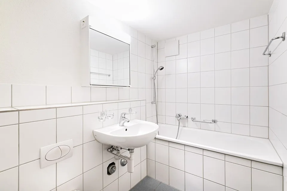 Helle Wohnung im ruhigen Quartier - Nahe ÖV!