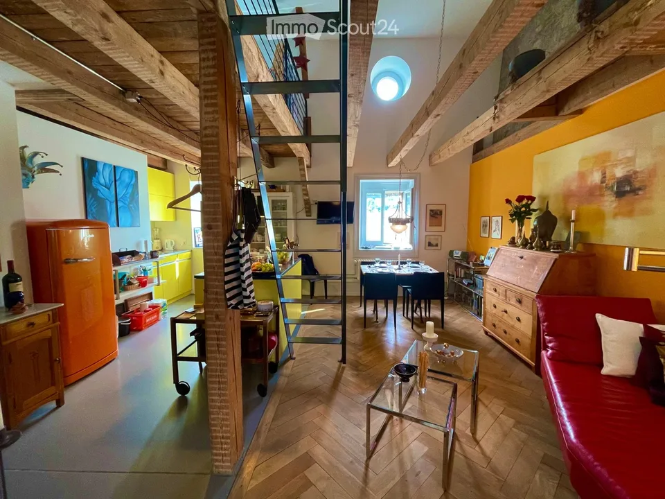 Einzigartige 3,5-Zimmer-Duplex-Wohnung mit Dachterrasse – Foto 2 von 5