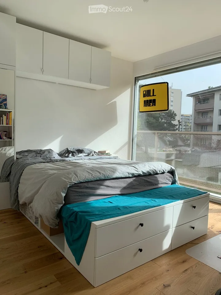 Zimmer in einer Wohngemeinschaft in einer neuen Wohnung in Ecublens