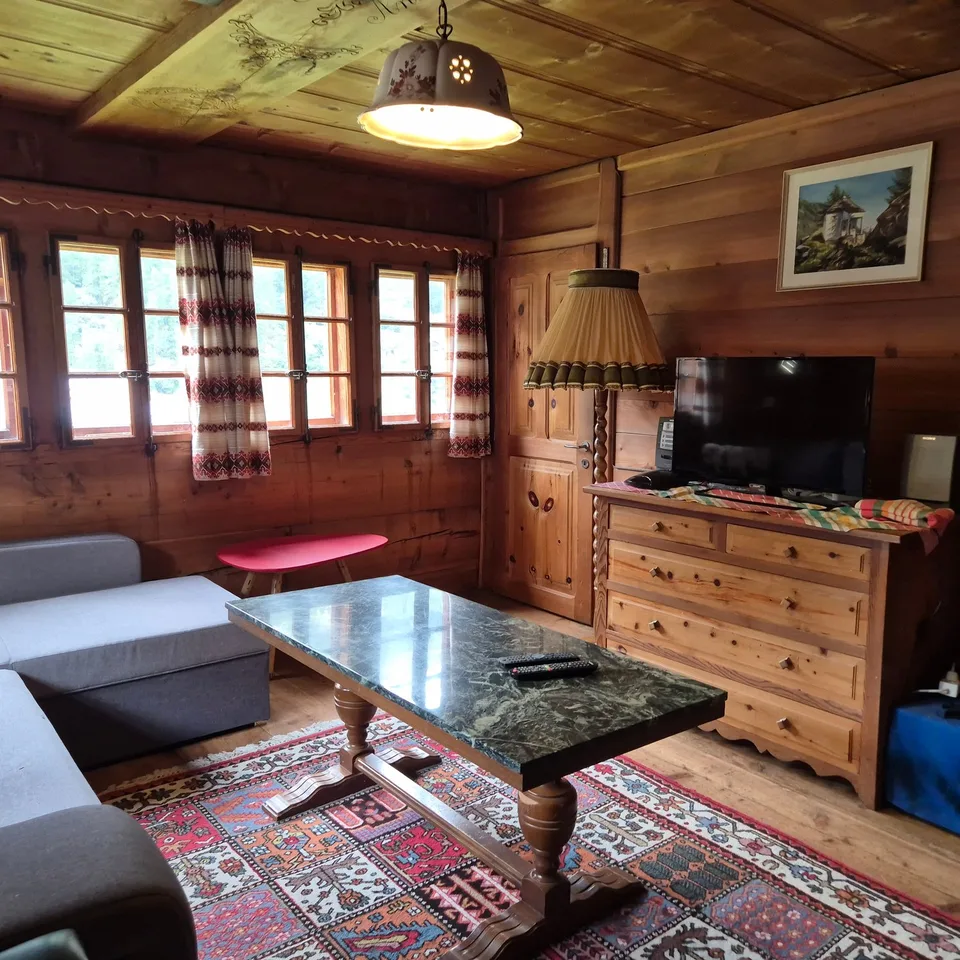 Teilweise renovierte Wohnung in einem charmanten Dorfhaus - Les Haudères – Foto 10 von 13
