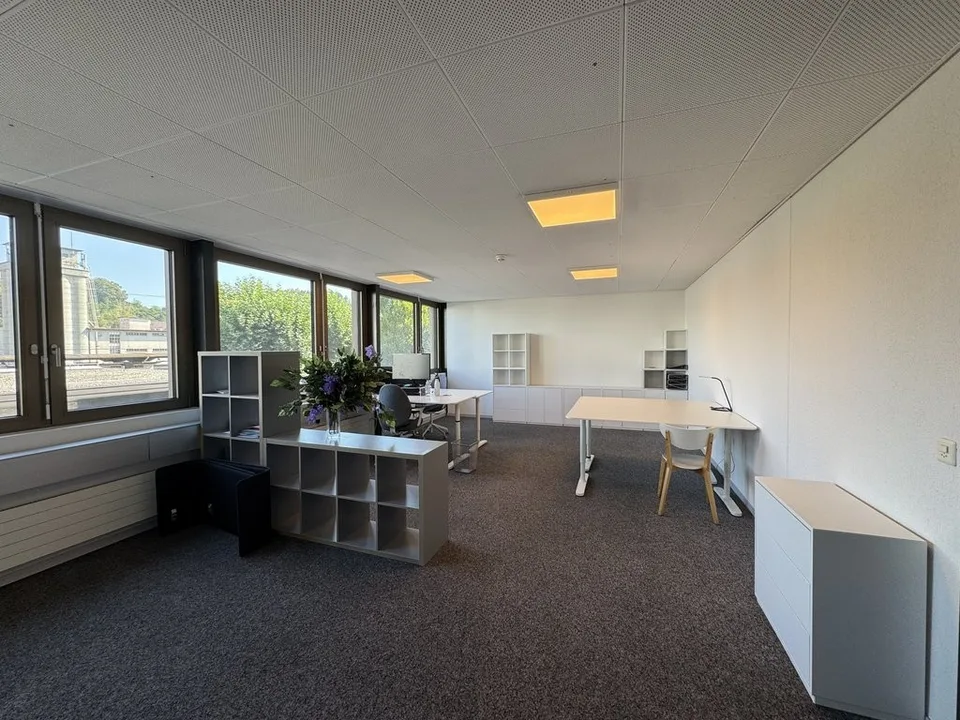 Helle und grosszügige Bürofläche an zentraler Top-Lage in Burgdorf – Foto 6 von 8