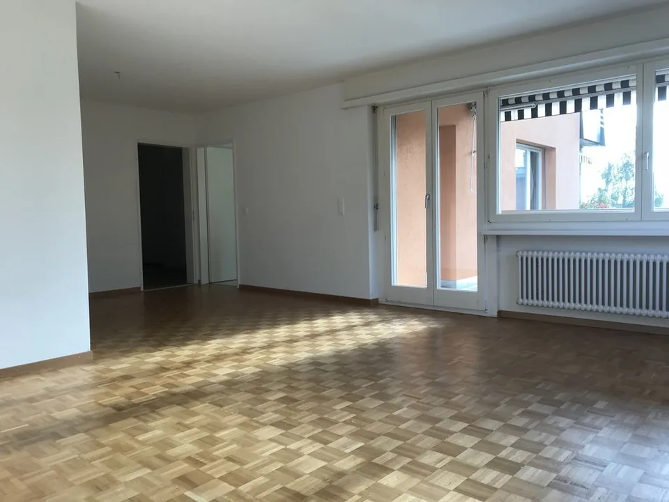 Appartement moderne et ensoleillé dans le beau Richterswil